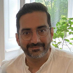 Isfandyar Zaman Khan