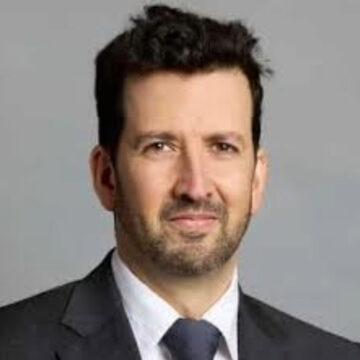 Elliot Hentov